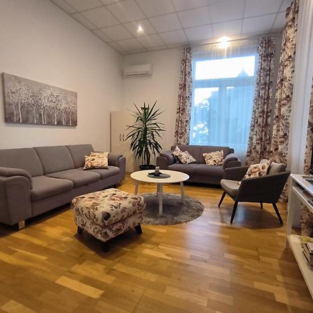 Superior Seaview Apartment Опатия Экстерьер фото