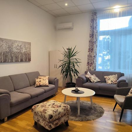 Superior Seaview Apartment Опатия Экстерьер фото