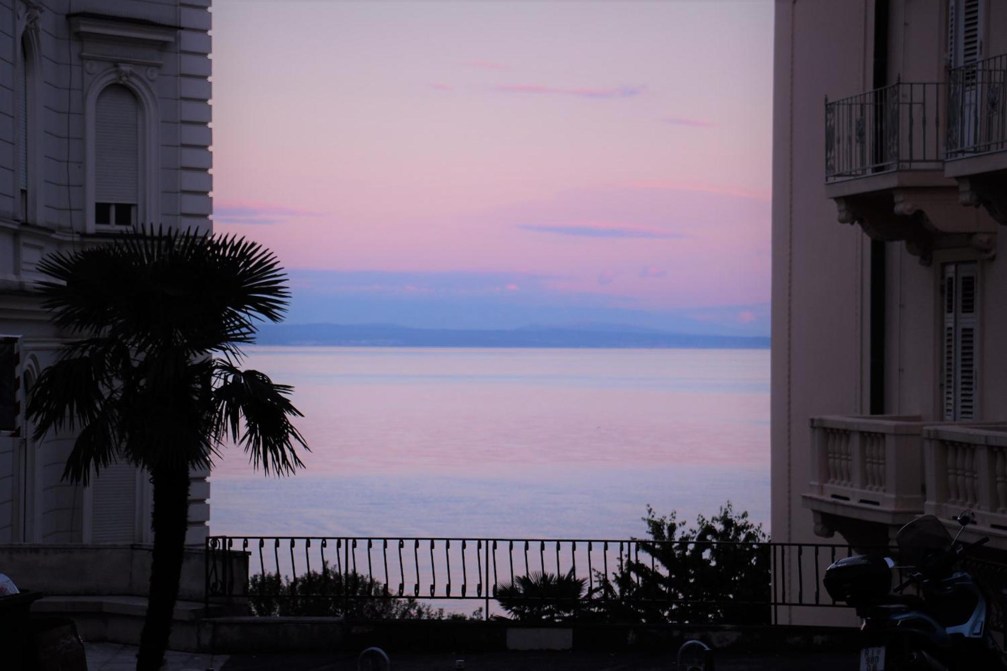 Superior Seaview Apartment Опатия Экстерьер фото