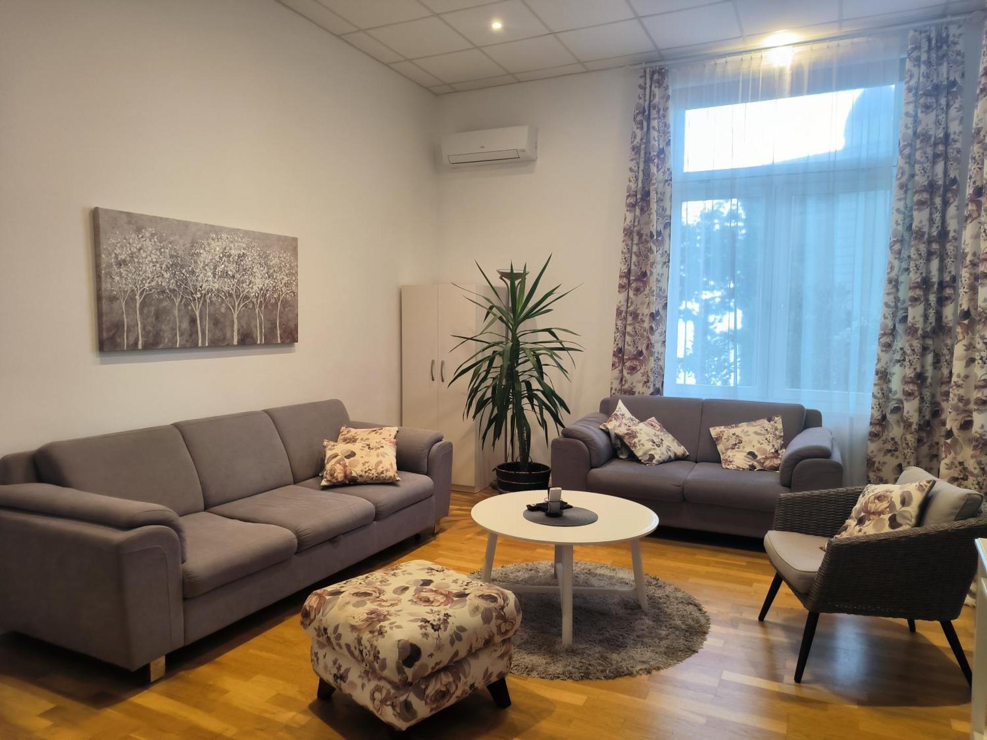 Superior Seaview Apartment Опатия Экстерьер фото