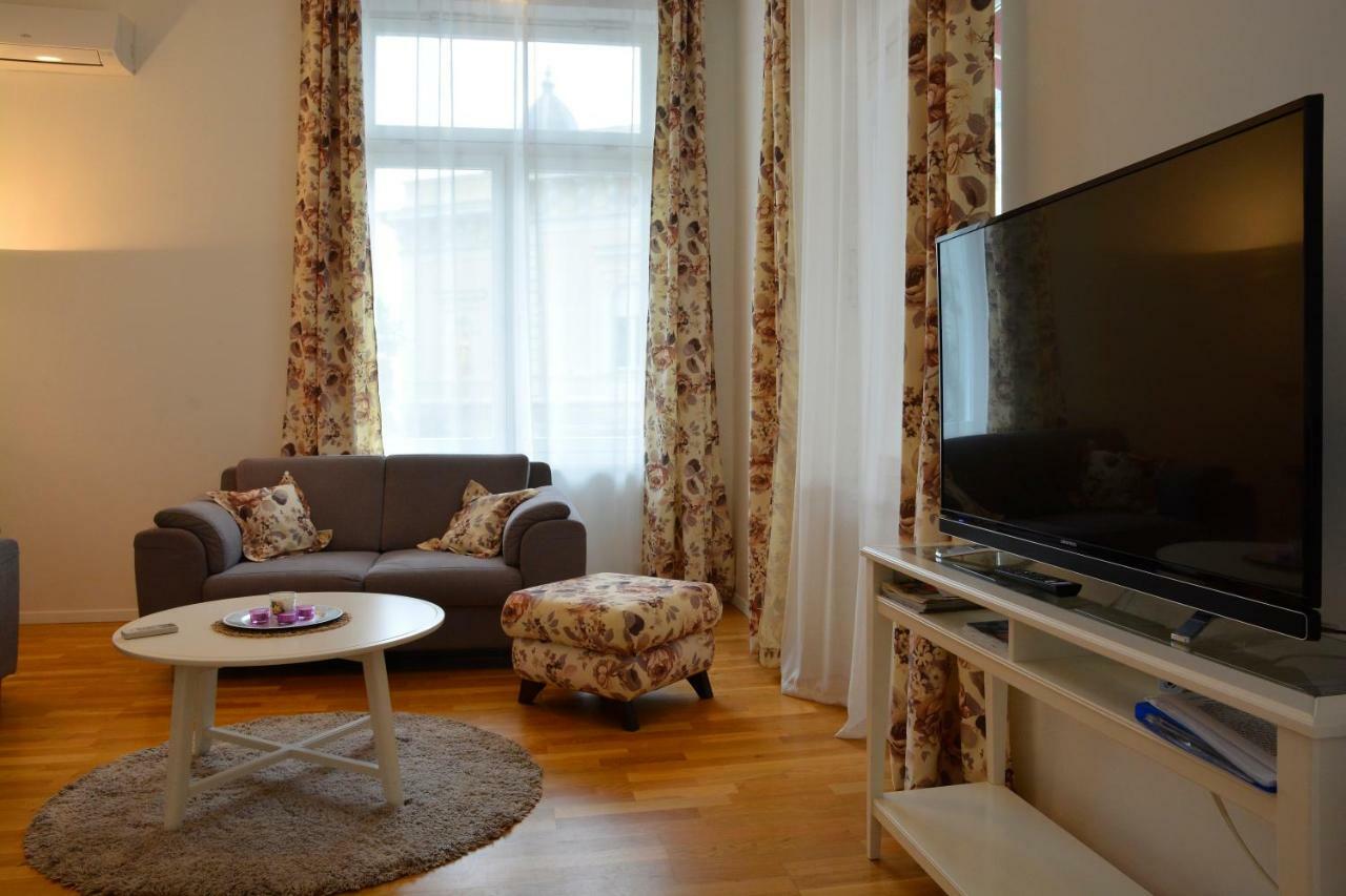 Superior Seaview Apartment Опатия Экстерьер фото